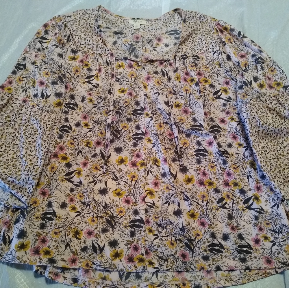 Style & Cp Lantern Sleeve Top